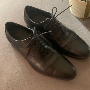 COLE HAAN Mens dress shoe